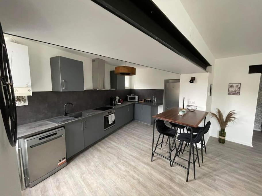 Appartement Jungle- Hypercentre -Charleville Kültér fotó